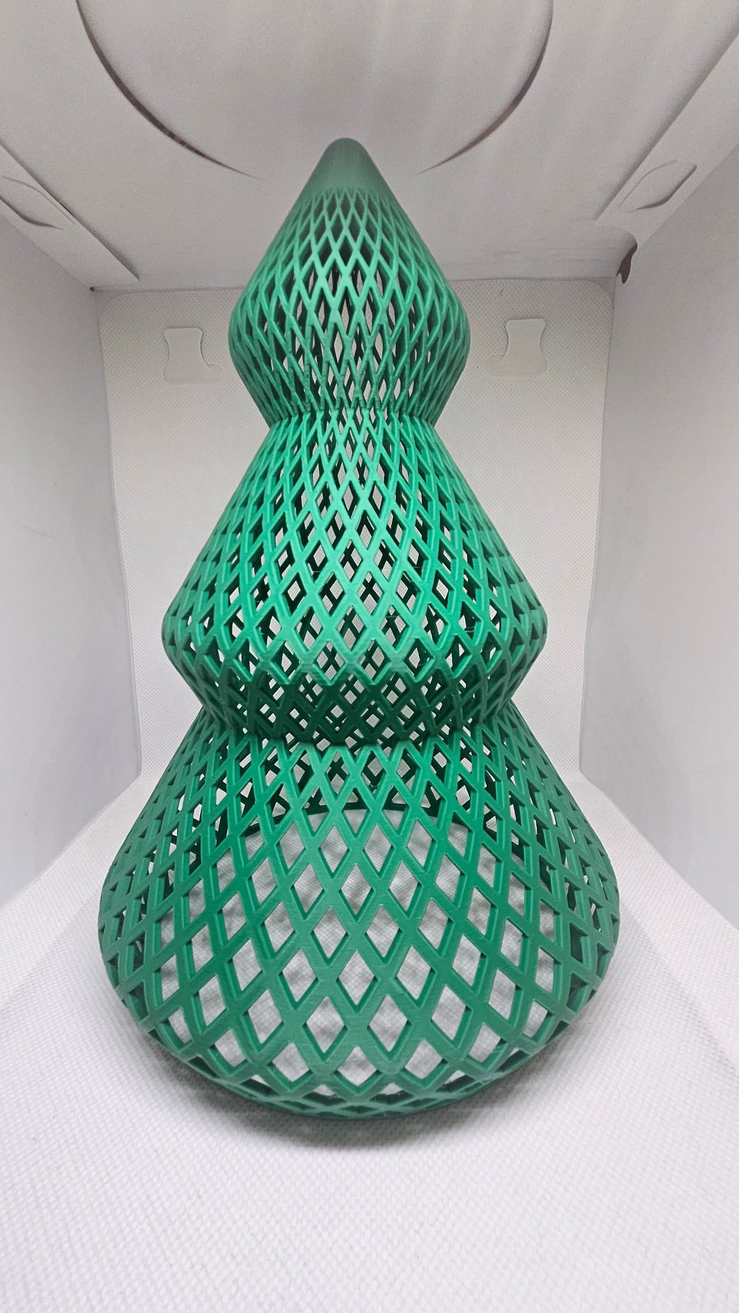 🎄 Opengewerkte Kerstboom – Groen (22 cm)