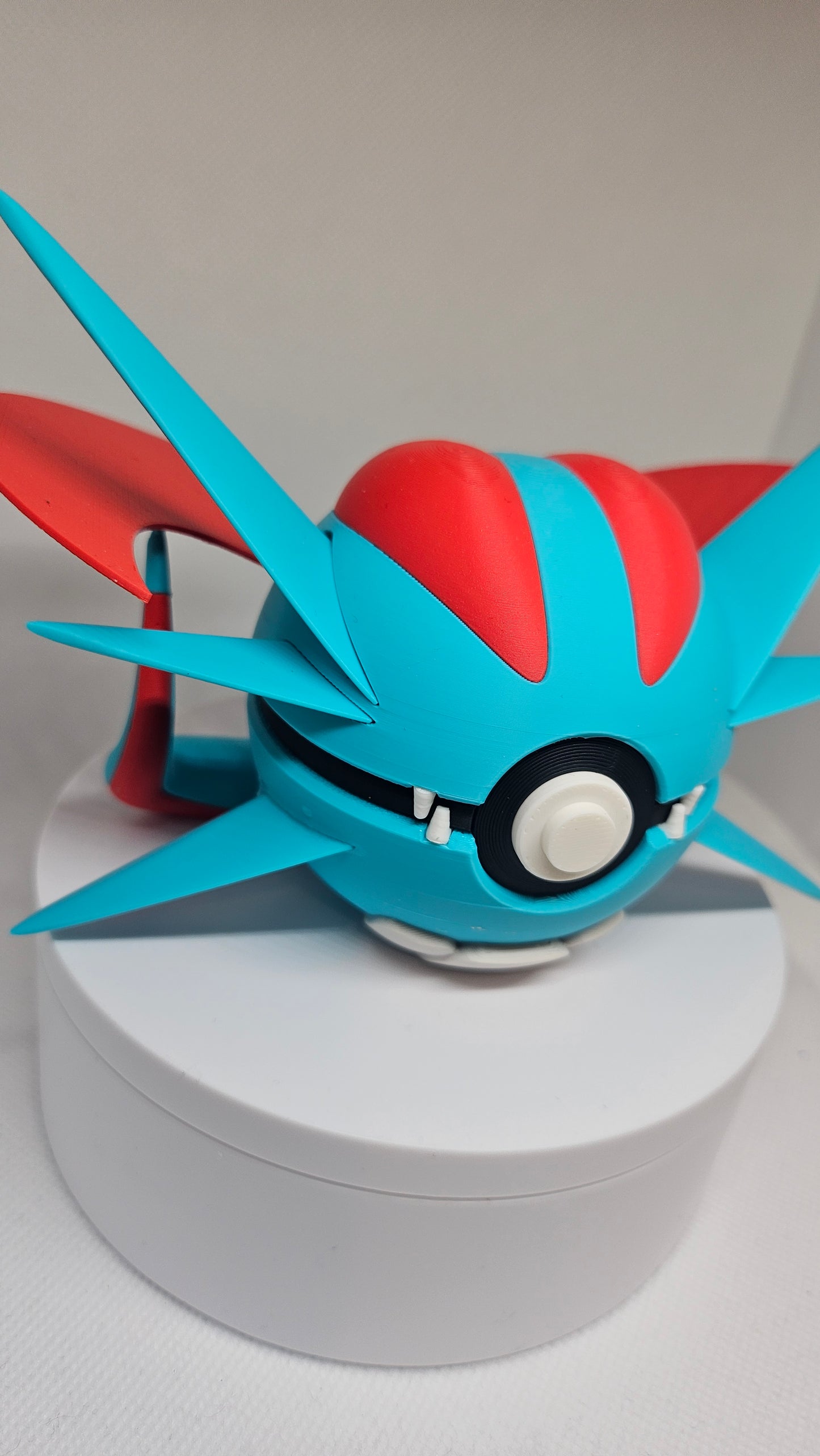 #0373 Salamence Ball - 3D Printed Pokéball (7 cm)