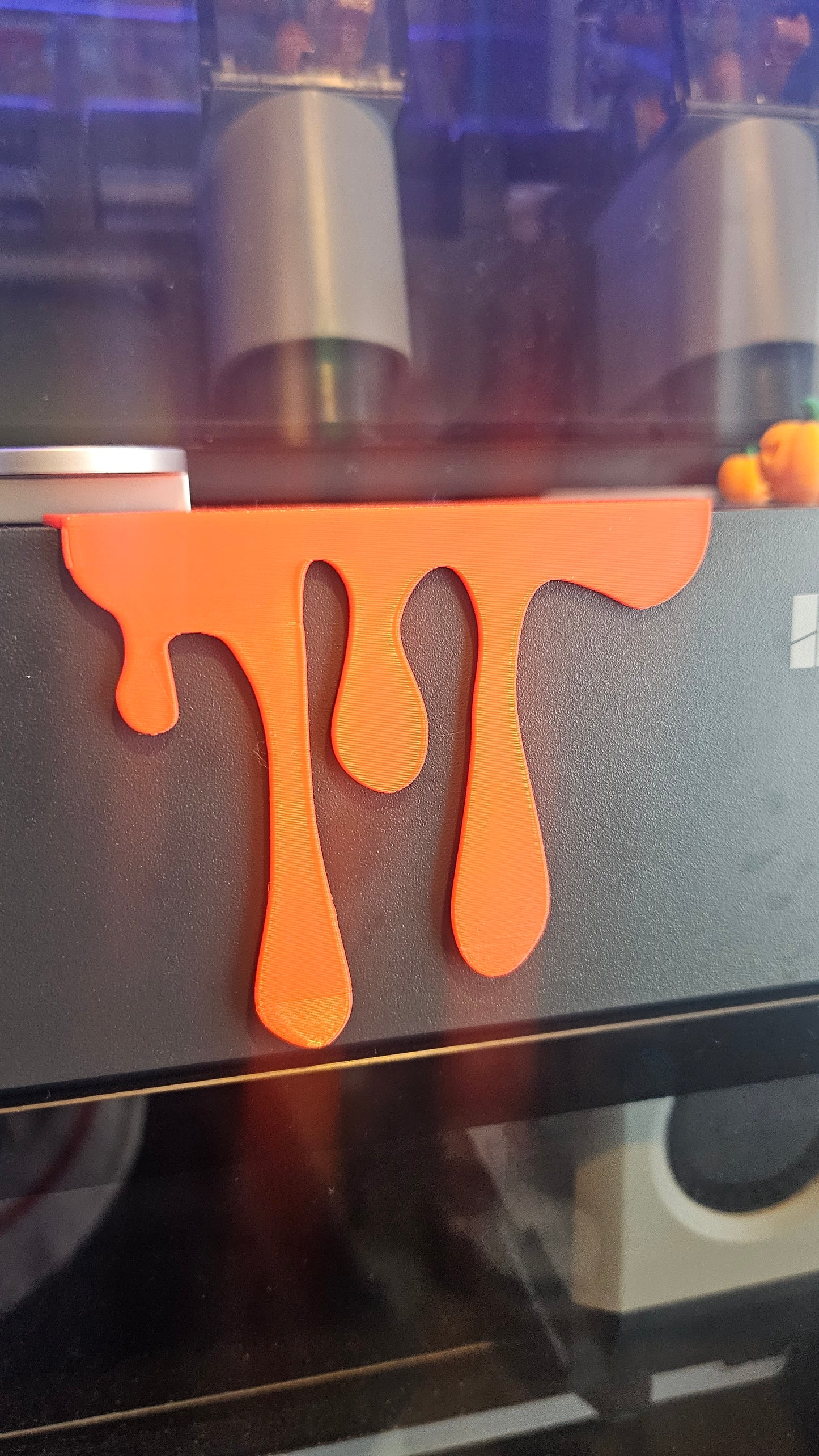 Halloween Dripping Effect – 3D Printed Decor 🩸🎃