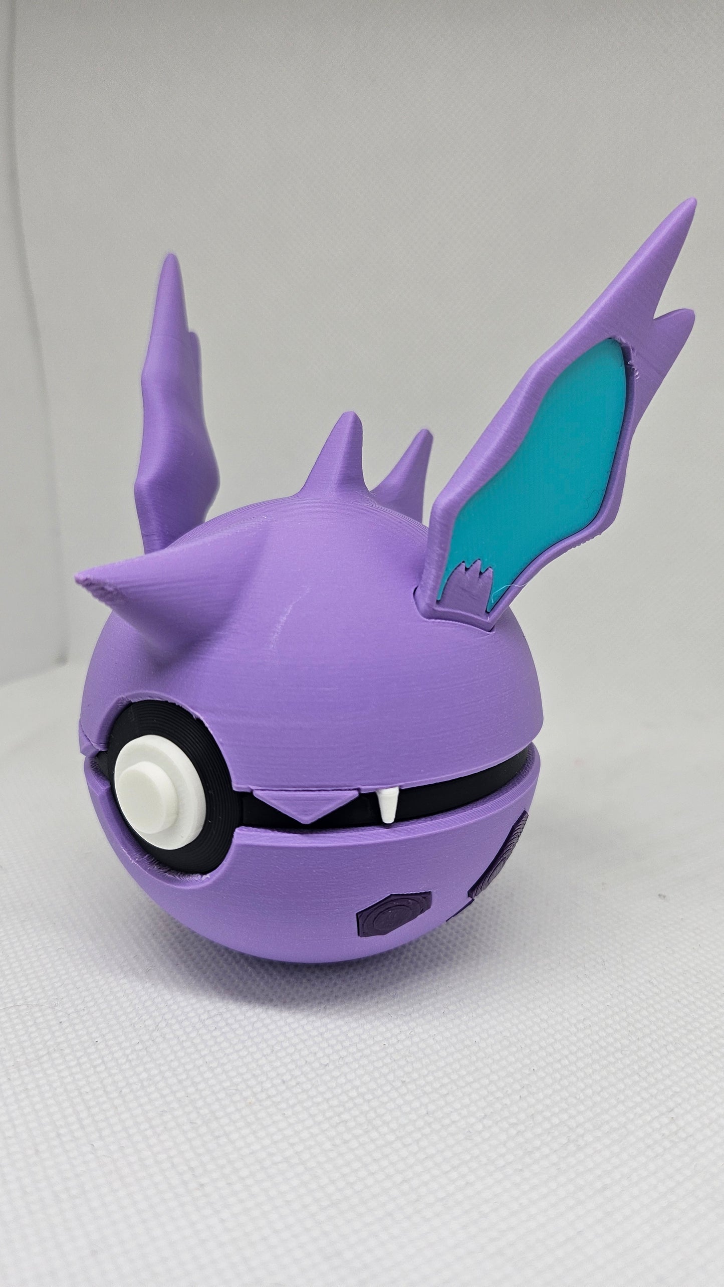 #0033 Nidorino Ball – 3D Printed Pokéball (7 cm)