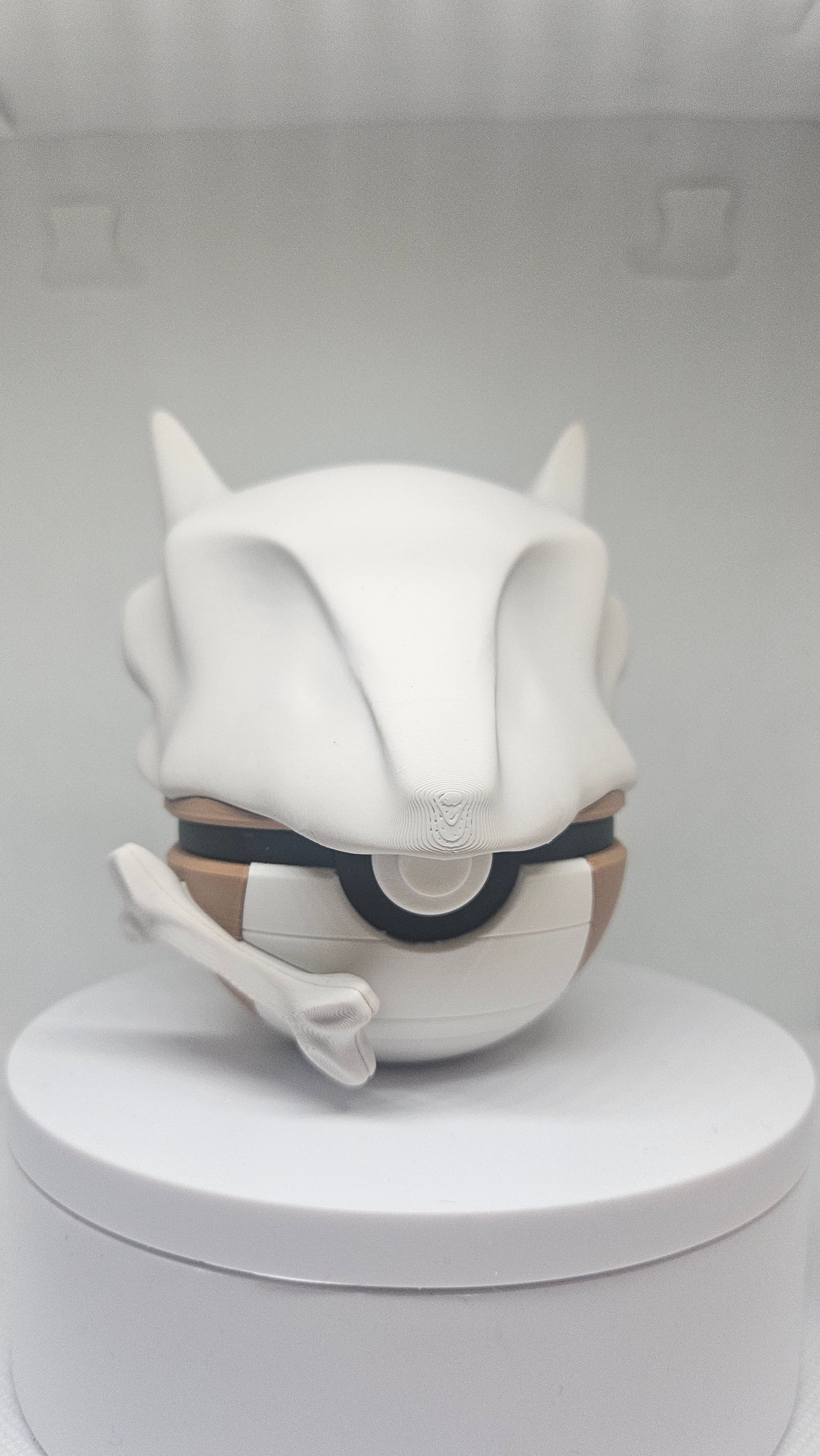 #0105 Marowak Ball - 3D Printed Pokéball (7 cm)