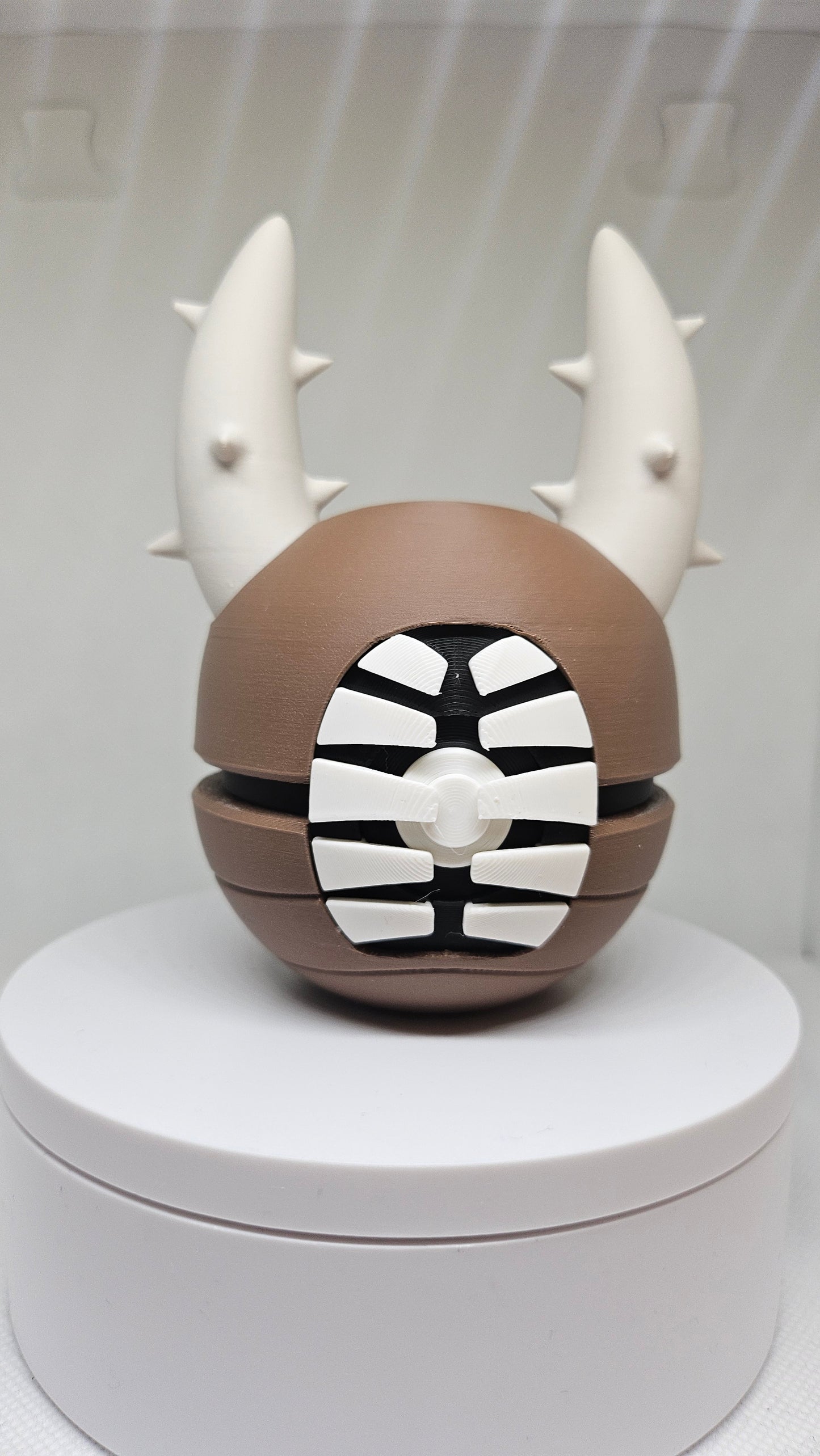 #0127 Pinsir Ball - 3D Printed Pokéball (7 cm)